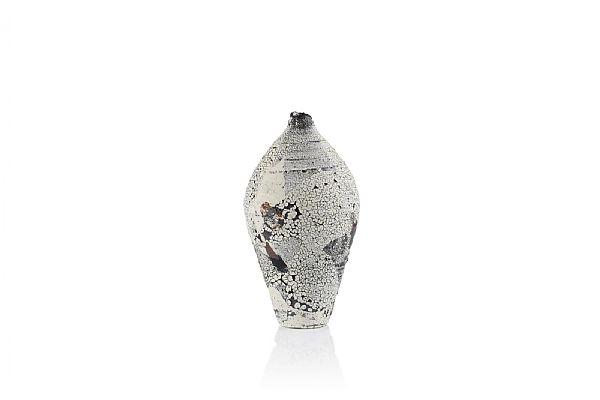 Akihiro Nikaido - White Gyokkaku Hanaire (Vase for flowers)